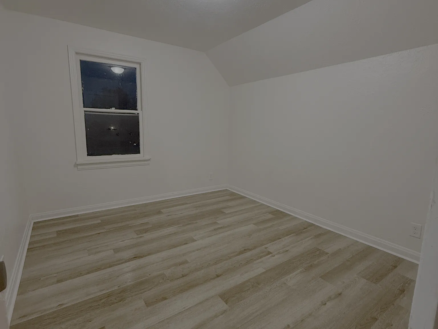 2101 5th Avenue - B — Photo 2