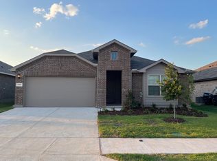 205 Croftwood Ct, Fort Worth, TX 76131