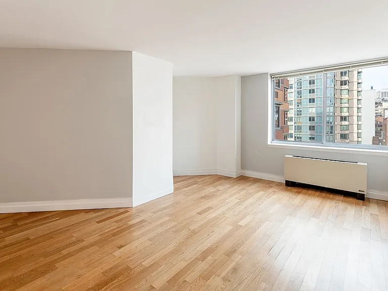 776 6th Ave #19A — Photo 7