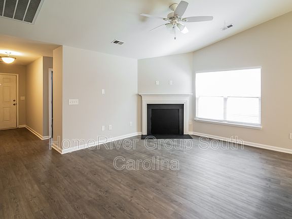 3rd image of 419 Savannah River Dr