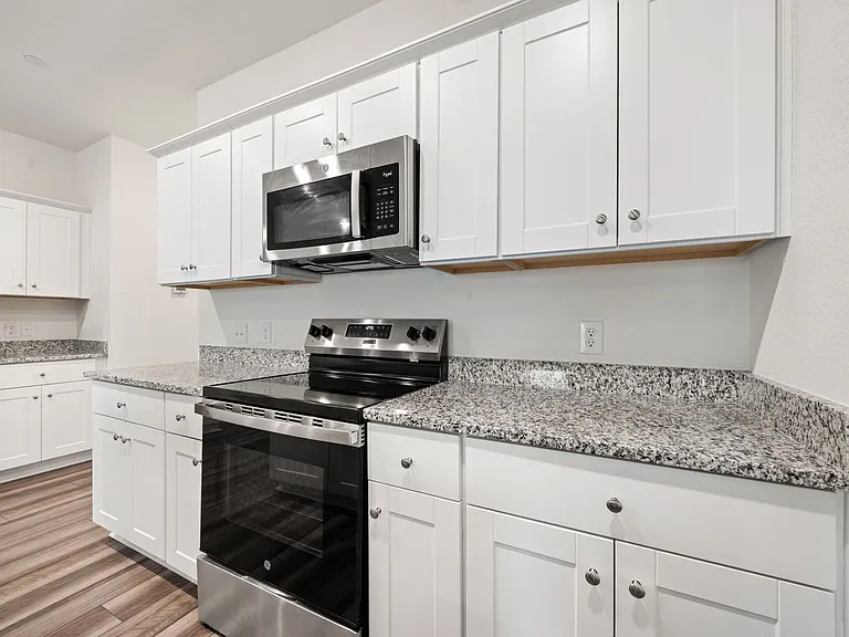233 Berthe Ct — Photo 21