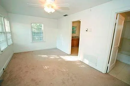 Building Photo - 1020 Ellingson Ln #B