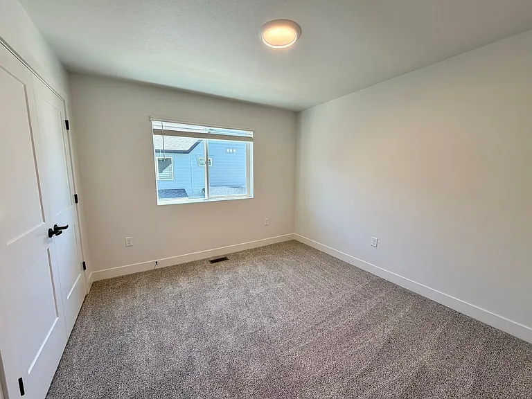 2719 N 2775 W #142 — Photo 14