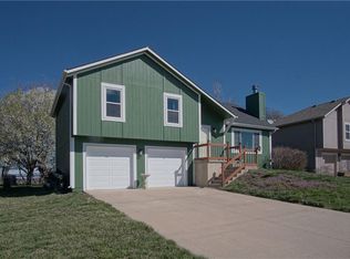32560 W 171st St, Gardner, KS 66030