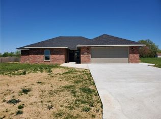 21012 Richard Ct, Siloam Springs, AR 72761