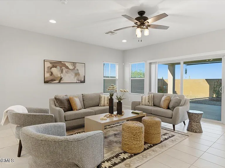 3745 N Astoria Dr — Photo 10