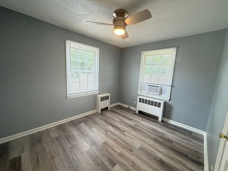 1400 Roslyn Dr #20C — Photo 11