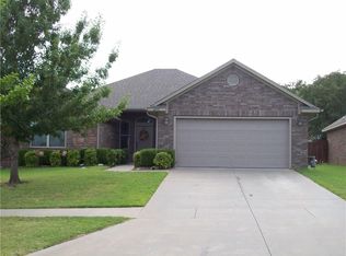 6205 Red Cedar Cir, Fort Smith, AR 72916