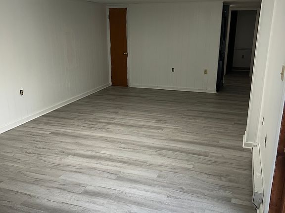 5th image of 2502 Ridgedale Rd