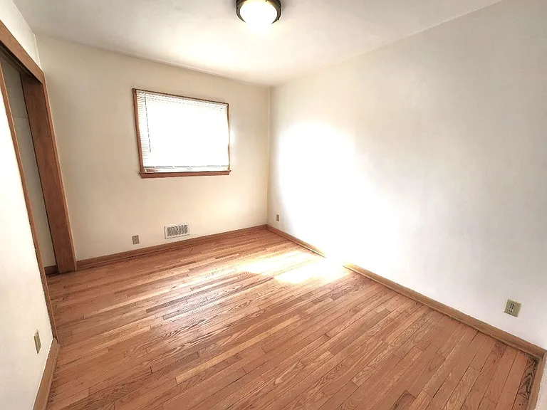 Lease only - 4272 N 91st Street — Photo 8