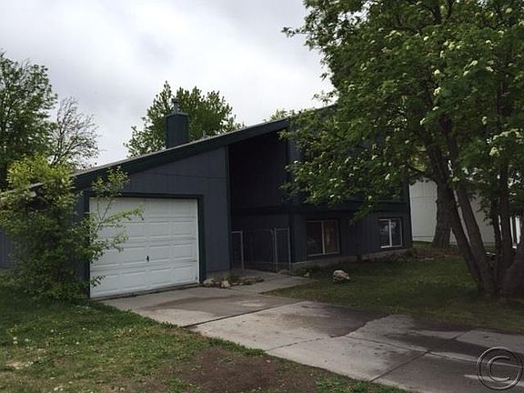 2nd image of 2311 W Summit Dr