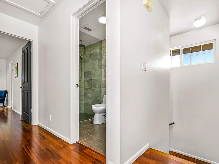 33 Hoe St — Photo 26