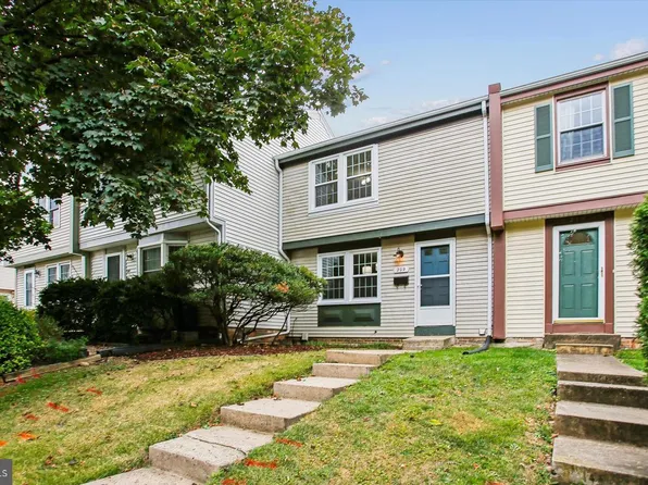 209 S Virginia Ave, Falls Church, VA 22046