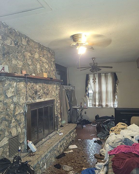 1st image of 607 Leconte St