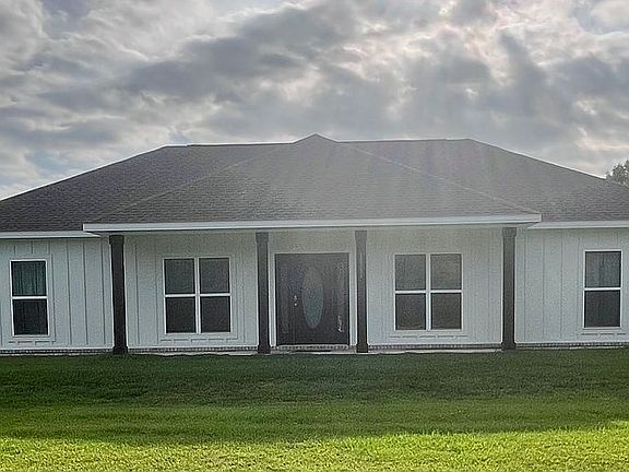 2nd image of 16563 Old Pierce Rd