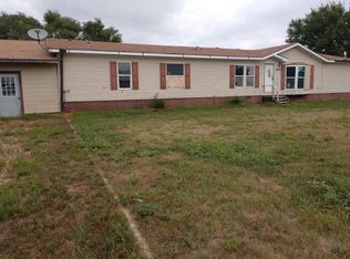 45670 70th Rd, Gibbon, NE 68840