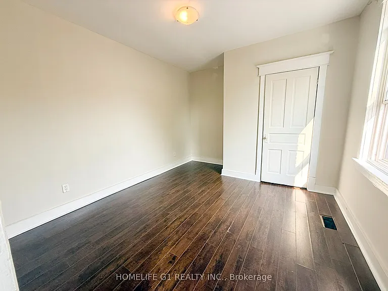 288 Hunter St W #2 — Photo 6