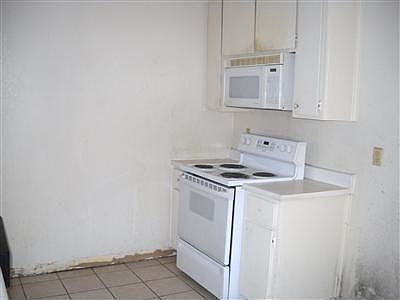 2nd image of 8248 Yardgate Way