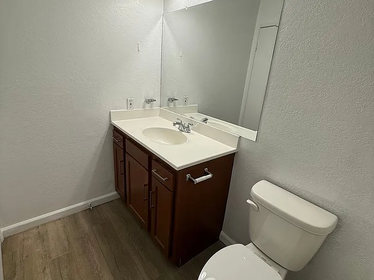 2258 Pamela Ln — Photo 6