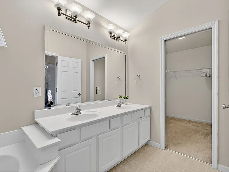 27 Crimson Leaf Ct — Photo 29