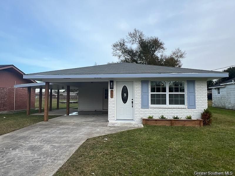 1st image of 207 S Bowers Ave