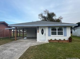 207 S Bowers Ave, Iowa, LA 70647