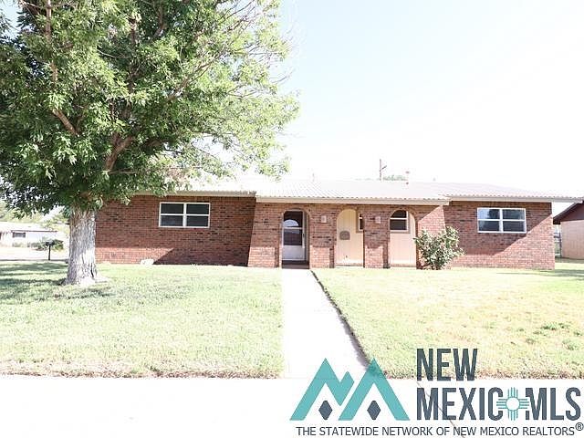 1st image of 1220 Sandia Dr