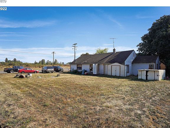 4th image of 2240 Ferry St SW