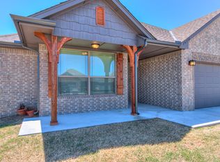 20550 Pioneer Drive, Harrah, OK 73045