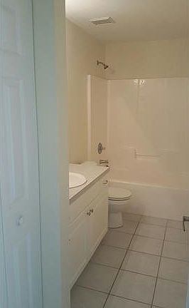 4th image of 4518 Douglas Ln