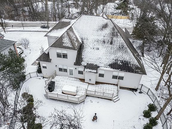 4th image of 3976 Deer Glen Dr