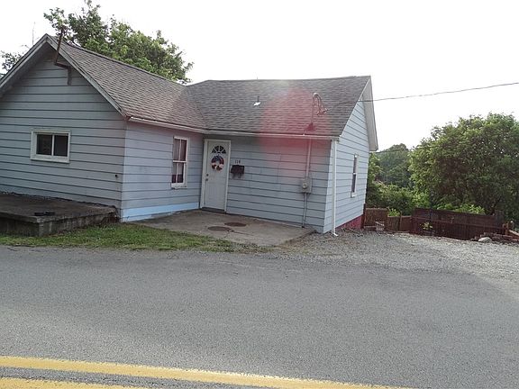 2nd image of 114 Beallsville Rd