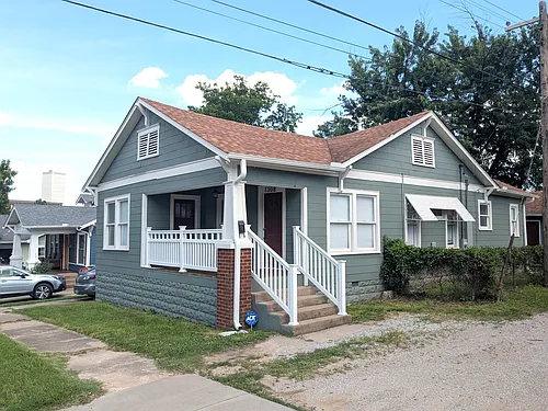 1308 W Easton St Photo 1