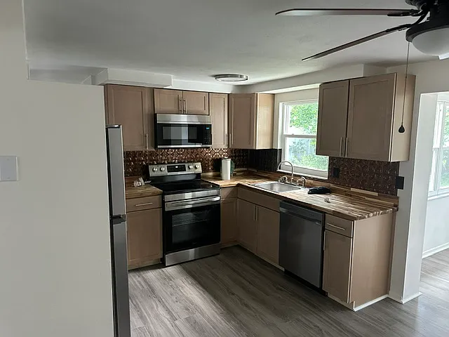 4832 Bonton Dr — Photo 5