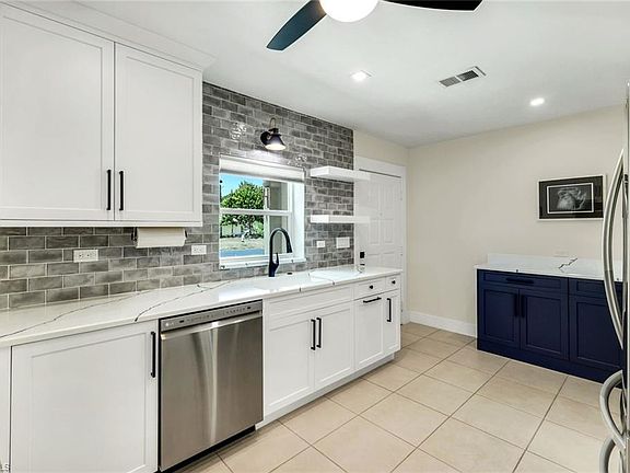 3rd image of 26896 Spanish Gardens DR