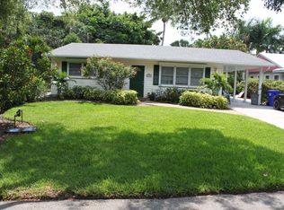920 13th St N, Naples, FL 34102