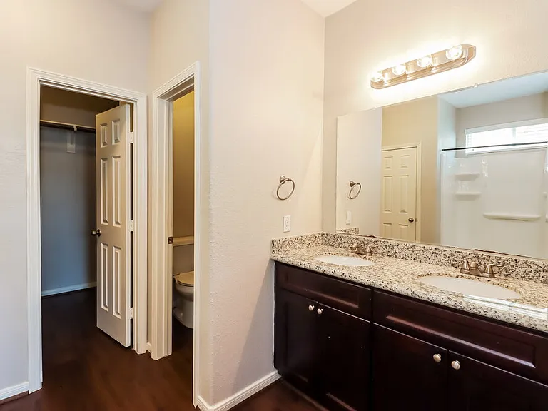 21822 Octavia Way — Photo 13