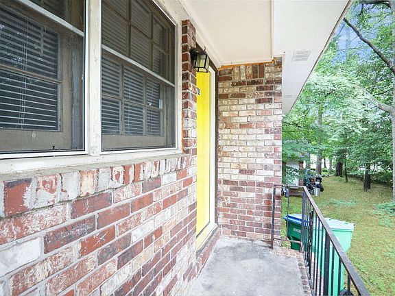 3rd image of 5737 & 5739 Alabama St