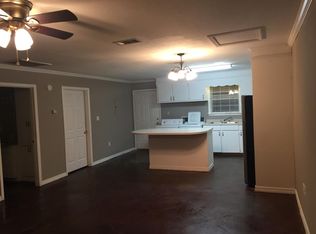 215 Hartfield Rd APT A2, Hattiesburg, MS 39402