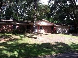 1st image of 1613 Hedgefield Ct