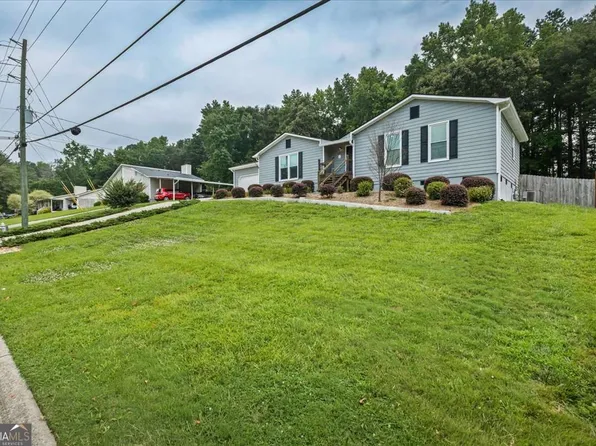 2711 Bluffton Rd, Buford, GA 30519