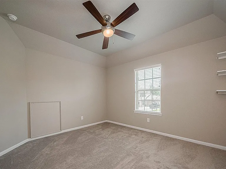 115 N Winter Sunrise Cir — Photo 44