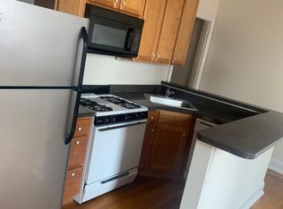 2035 Walnut St APT 3F, Philadelphia, PA 19103