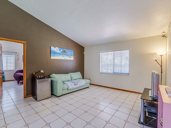 3rd image of 1594 Antoinette Ct