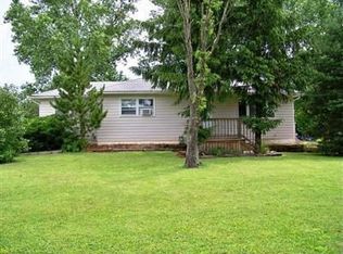 9991 Root Rd, Columbia Station, OH 44028