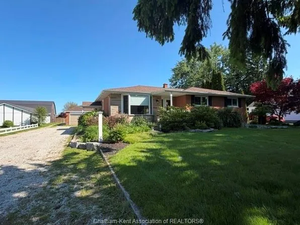 424 Gregory Dr E, Chatham Kent, ON N7M 5J7