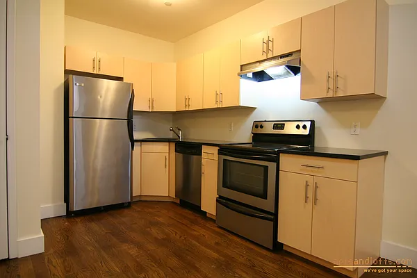Rented by aptsandlofts.com | media 16