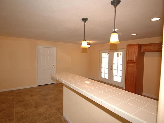 4th image of 4130 E Bluefield Ave