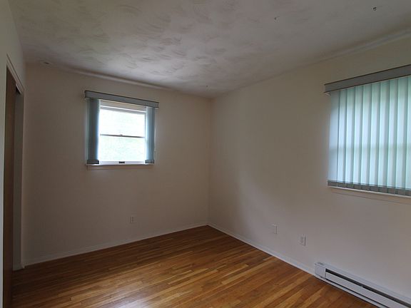 5th image of 9713 Russline Dr