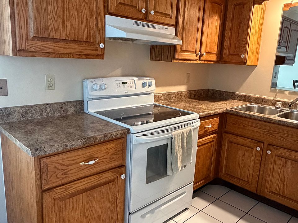 1st image of 3823 W Palmyra Ct